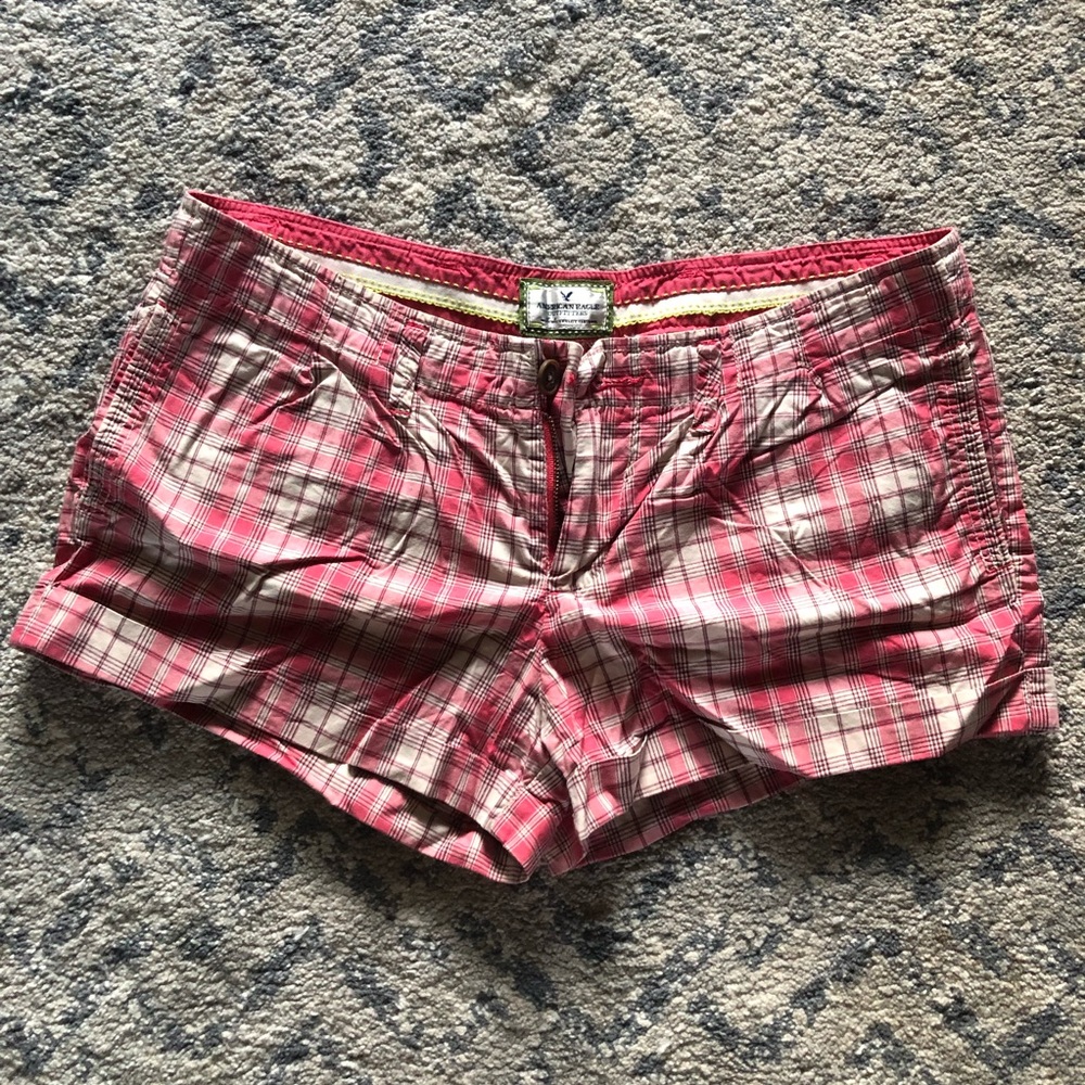 American Eagle Outfitters Women's Pink Plaid Shorts Size 6